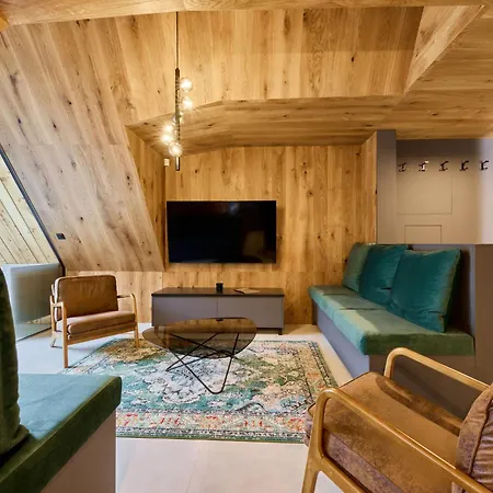 Rooftop Vista Maisonette & Relaxing Bath By Interhome * ペツ・ポト・スニェシュコウ