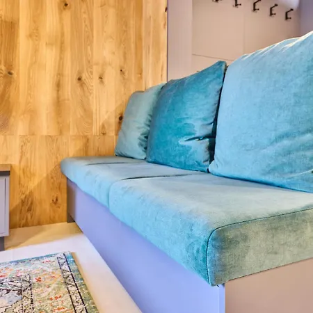Rooftop Vista Maisonette & Relaxing Bath By Interhome