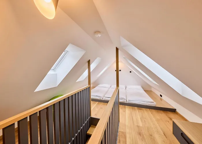 Rooftop Vista Maisonette & Relaxing Bath By Interhome Lejlighed *