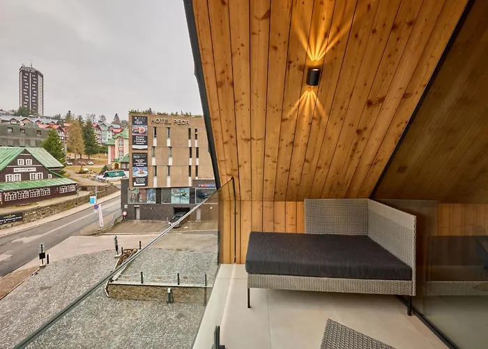Rooftop Vista Maisonette & Relaxing Bath By Interhome *