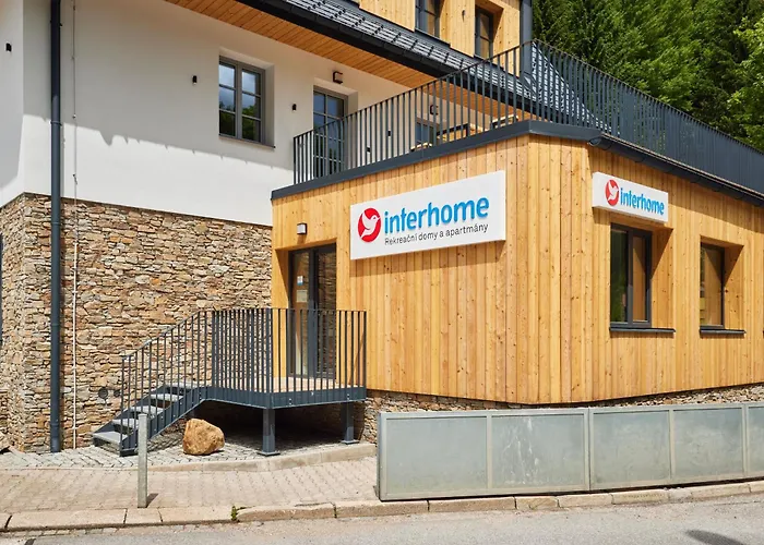 Daire Rooftop Vista Maisonette & Relaxing Bath By Interhome